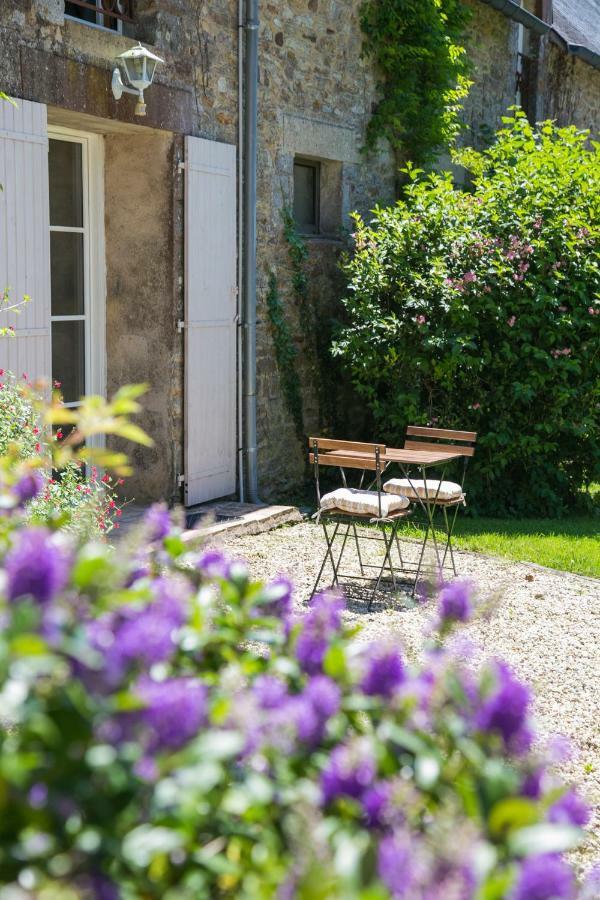 Les Dames De Nage Bed & Breakfast Grand-Champ Exterior photo
